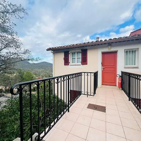 5 Pers. Vue Les Restanques Apartment *